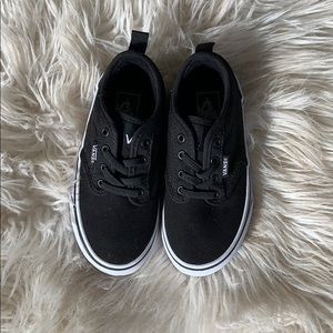 Black Vans for youth boys- brand new!!!! Size 11